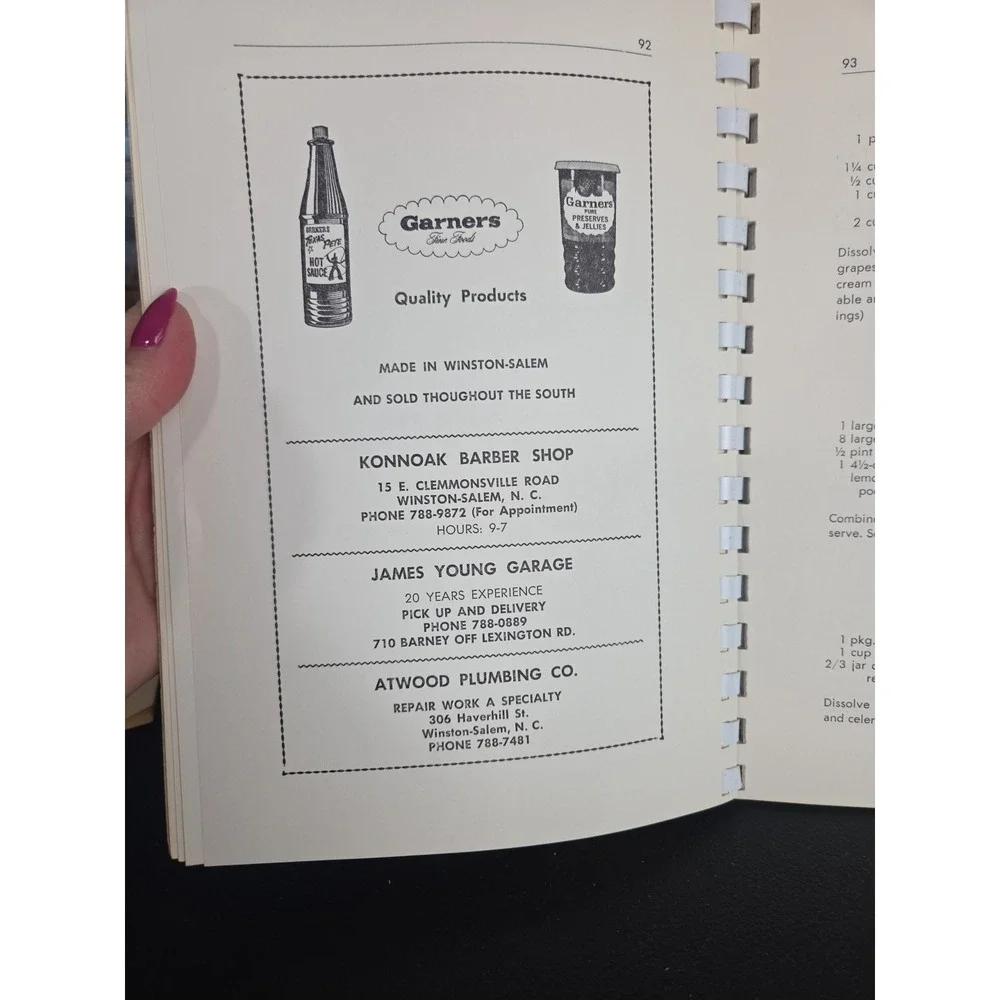 Konnoak Hills Moravian Church Cookbook Winston-Salem NC 1969 Spiral